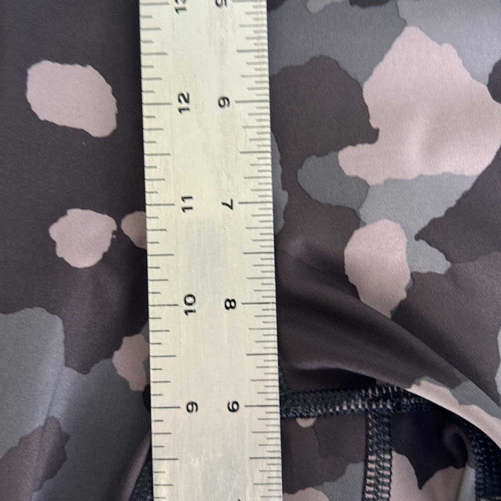 Athleta Lightning Camo 7/8 Tight Size XS - Picture 10 of 11